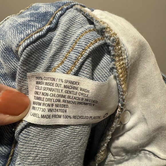 Wild Fable Jeans Super High Rise Mom Jean Medium Wash Denim Distressed Womens 8 - Picture 6 of 8